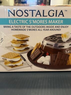 Nostalgia Brown and Silver Electric S'mores Maker